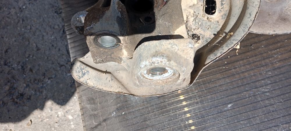 Zwrotnica piasta prawy przód Audi A8 D3