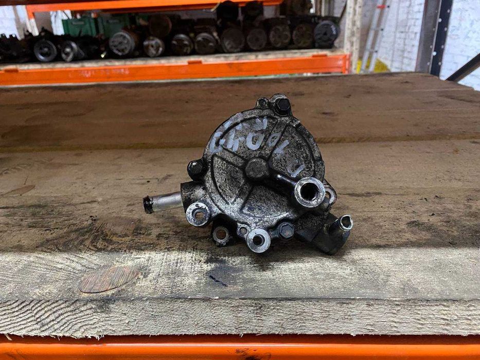 Вакумний насос YD25DDTI 2.5 d Nissan Navara D40 Pathfinder R51