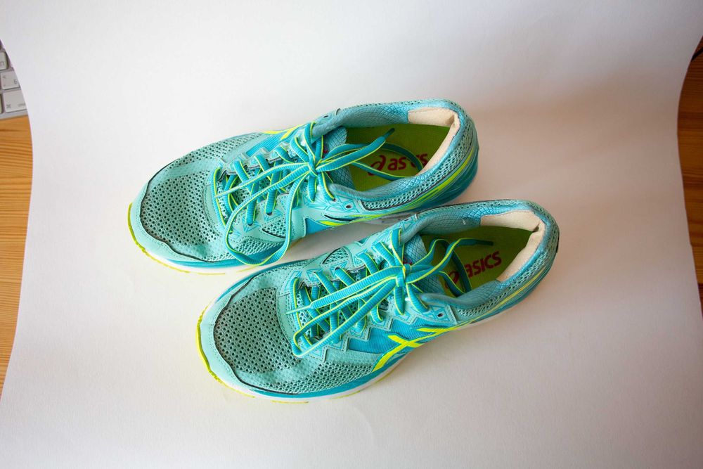 кросівки asics жіночі 24 см