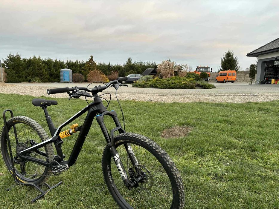 Canyon Spectral rozmiar M 2021 fox,ohlins