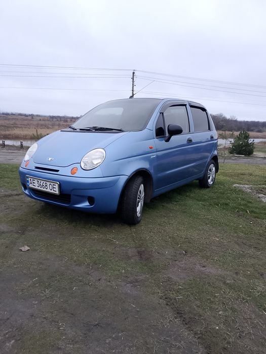 Пропоную МАТІЗ в чудовому стані. Авто без додаткових витрат,
Продаж не терміновий.
Переоформляеться.

Комплектація: склопідіймачі передні, гур, центральний замок, сигналізація, 2 комплекта гуми на дисках. 

Фарбувати або варити нічого не треба.
Пробіг 119 т.к. по техніці і кузову все ОК, має зразковий стан для автівки 2007 р. Одним словом - господарське авто. Не завжди можу бути на зв'язку, тому краще пишіть.