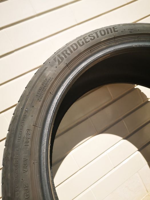 1 Pneu 225/40 R19 Bridgestone Turanza T005