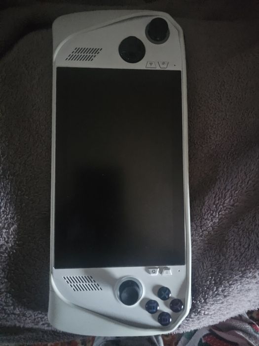 Портативна ігрова консоль Asus Rog Ally 16/512
Продаю портативну ігров