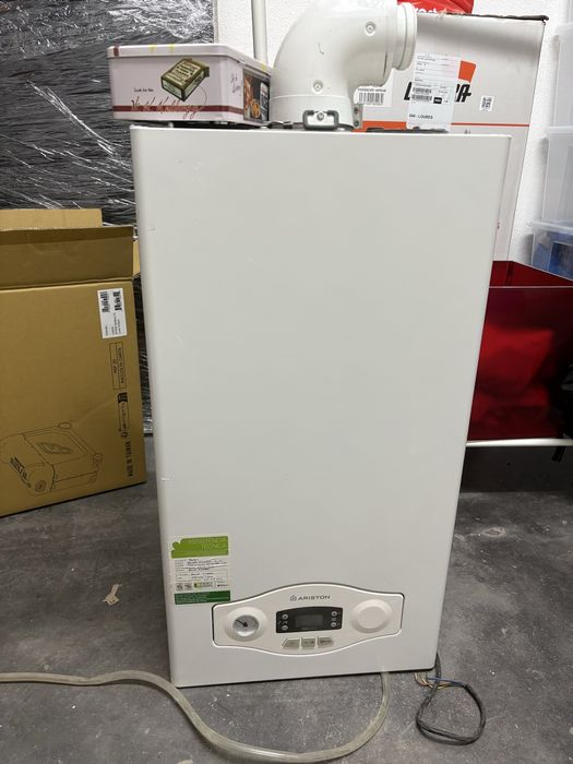 Caldeira Ariston gas natural usada