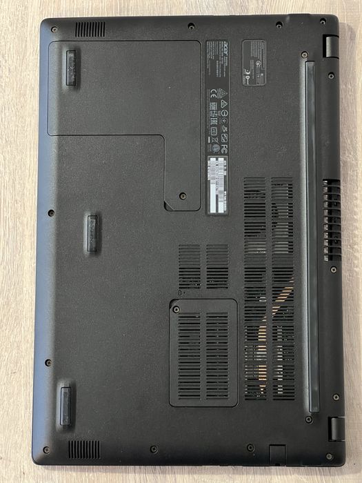 Laptop Acer A315-51_3388 i3-8130U - dysk 1TB  memory 16+4 GB win 10/11