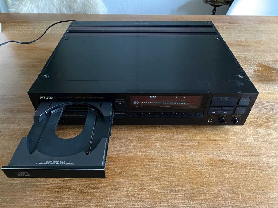 Продам  CD проигрыватель Denon DCD 3300