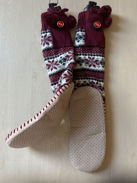Nowe kapcie, skarpety ogrzewane, zestaw