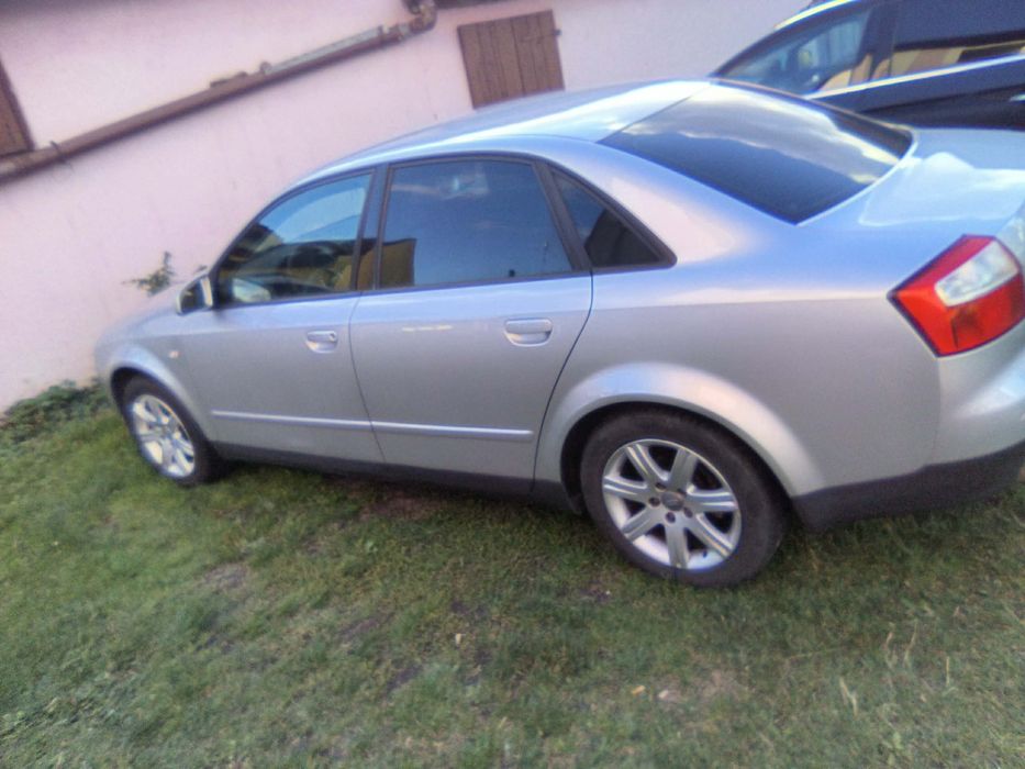 Audi a4b6  2.0 benzyna