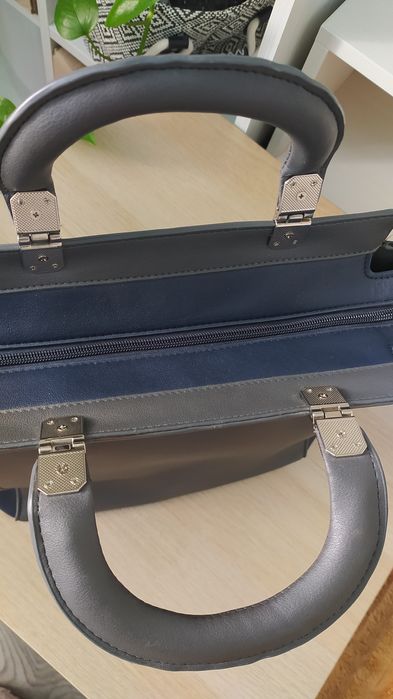 Сумка сіра з синіми вставками