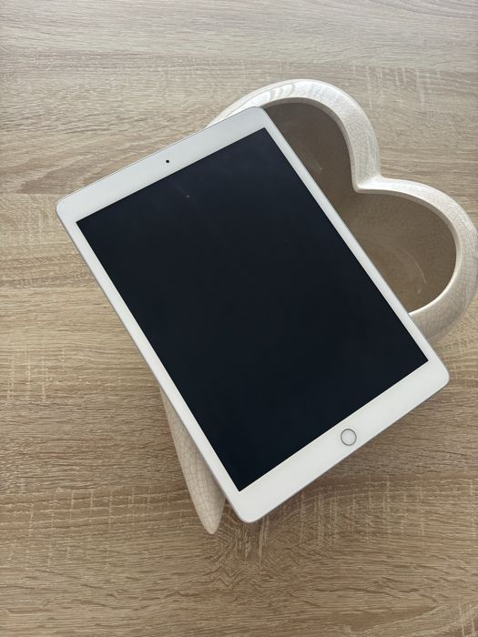 iPad 8th Generation - Model A2270464488331205027840
