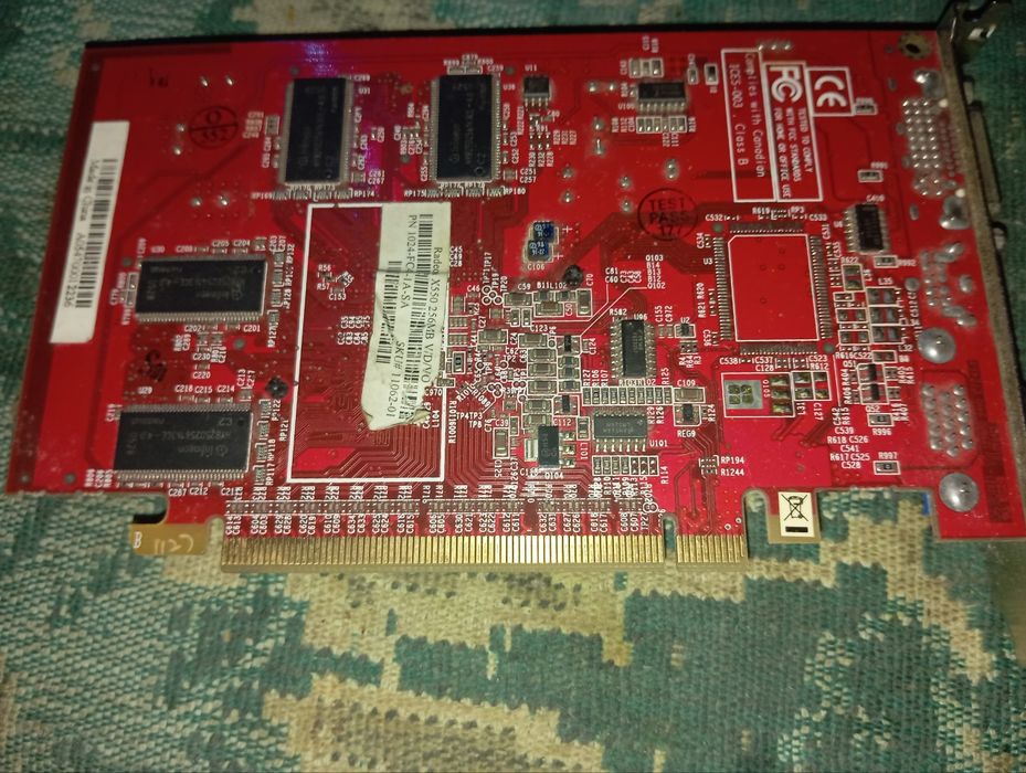 Відеокарта AMD Radeon ATI X550 256MB У робочому стані, тестів немає ...
