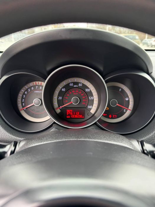 Kia Forte (Cerato) 2.0. 2012