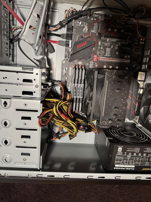 Komputer Intel Core i5-9600KF + ASUS MSI MPG Z390 + zestaw