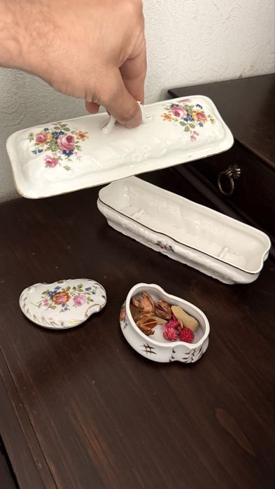 Conjunto de Lavatório Antigo Vista Alegre – 4 Peças (Porcelana Fina)