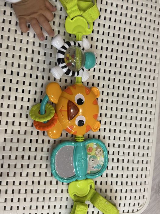 Музична підвіска Bright Starts Take Along Carrier Toy Bar