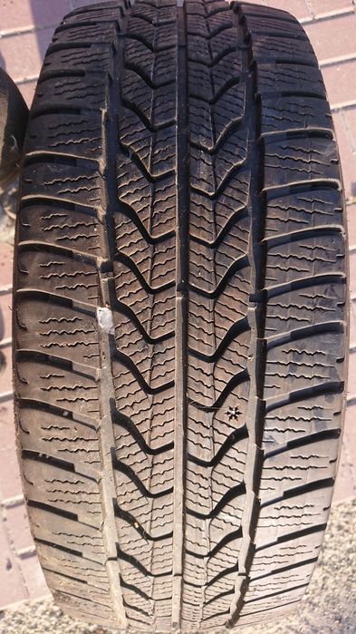 215 /60/17 C 109/107T Goodyear ultragrip cargo 7mm 2021r