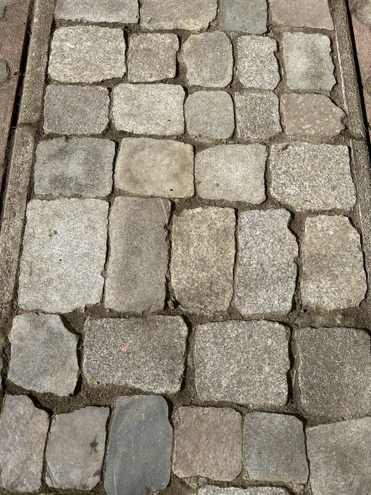 Kamień ozdobny granitowy idealny na mozaiki, ścieżki, ogród cena za 1m