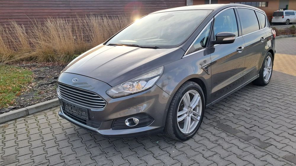 Ford S-Max