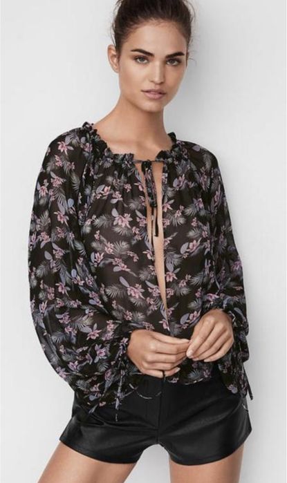 Victoria's Secret Faux leather Shorts NWT шикарні шорти оригінал