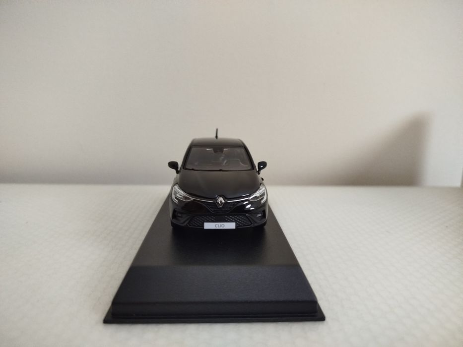 Miniatura Renault Clio RS Line 1/43 Nova