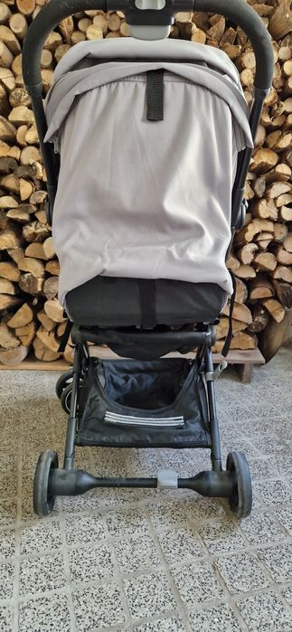 Carrinho de passeio como novo