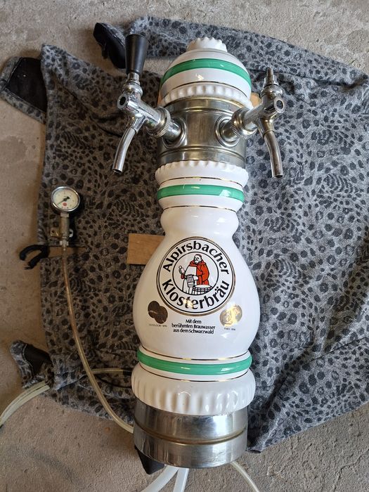 Ceramiczna kolumna piwna Nalewak Alpirsbacher Klosterbräu 2-kranowa retro