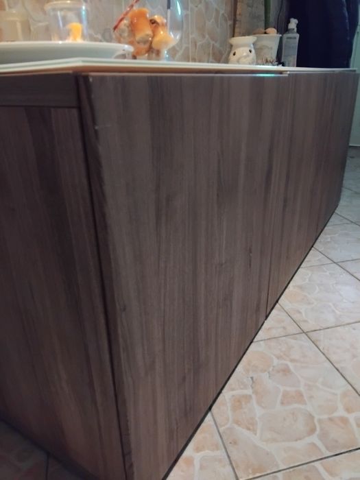 Movable Entry Console65729374285315124