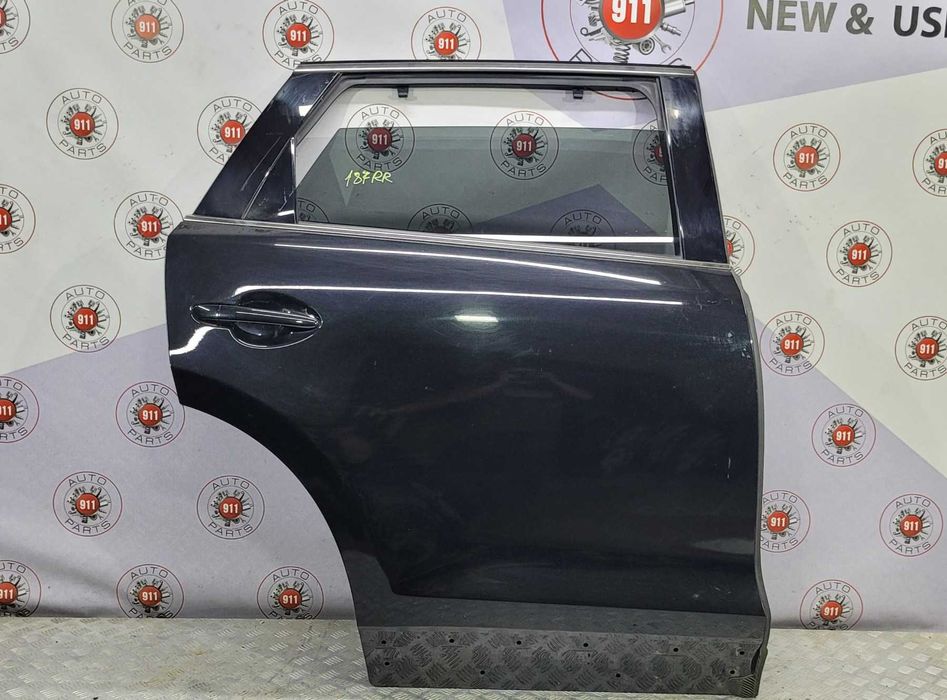 Двері задні праві Mazda CX9 2016+
