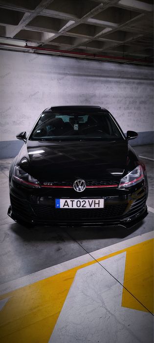 Volkswagen Golf VII GTI 2.0 TSI 220 cv DSG | Teto panorâmico