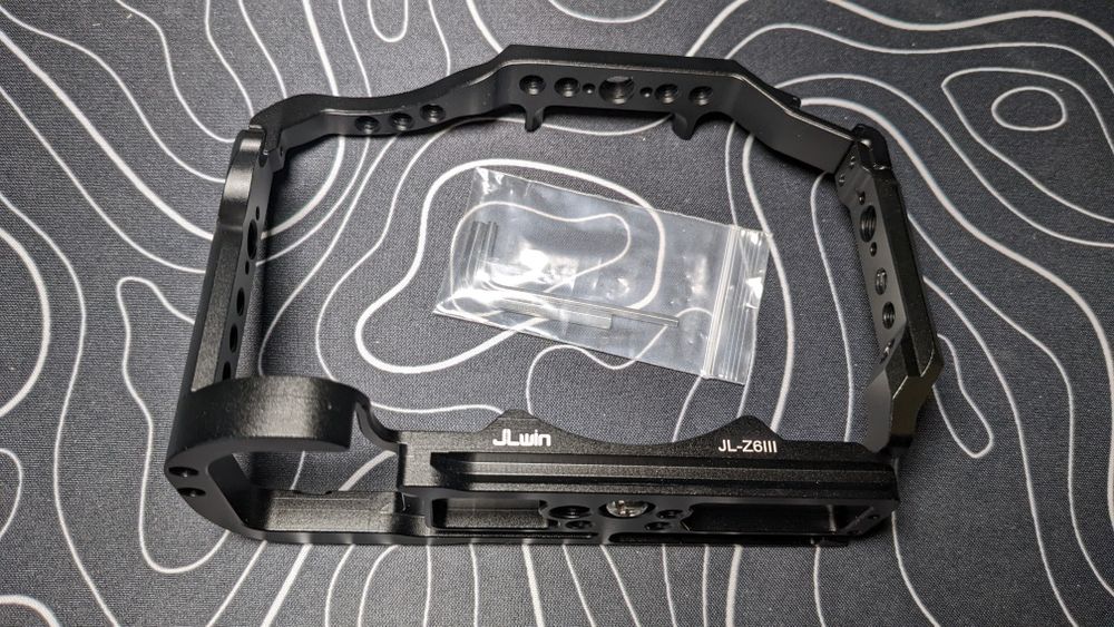 Клітка для Sony A7 III/ IV/ILCE-74M/A7M3/A7R3/A7R5