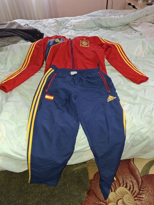 Спортиний костюм адідас