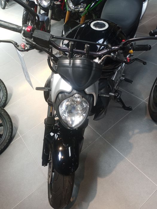 Suzuki SFV 650 gladius