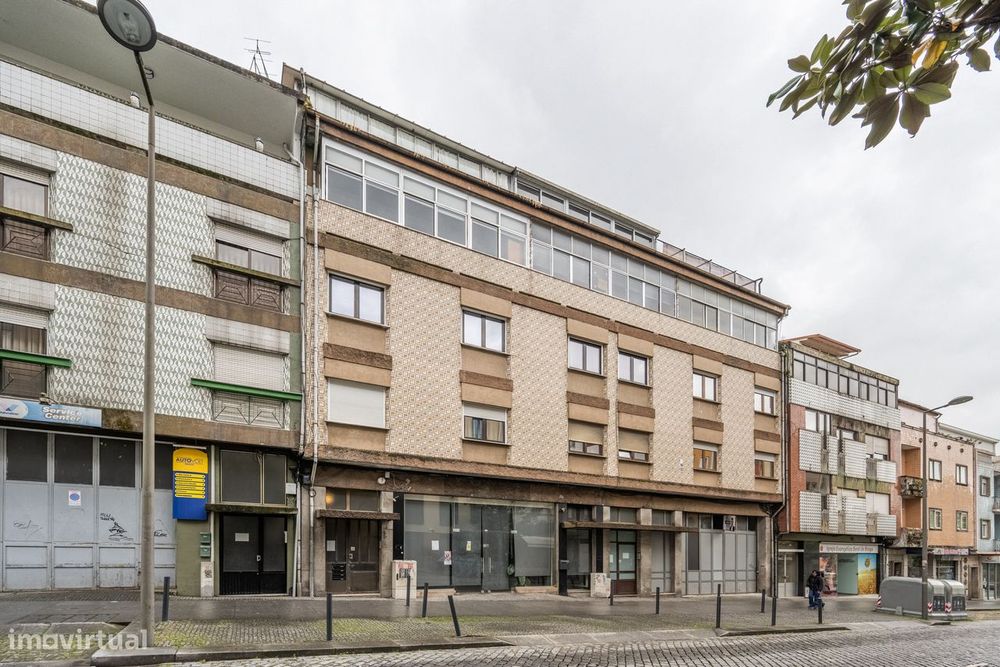 Apartamento T3 Renovado em Braga – Localização Premium com Terraço