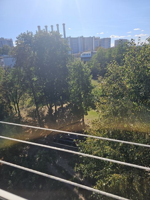 Сдают впервые 2-комнатную квартиру,  метро 5 минут,  23 августа, дом 18