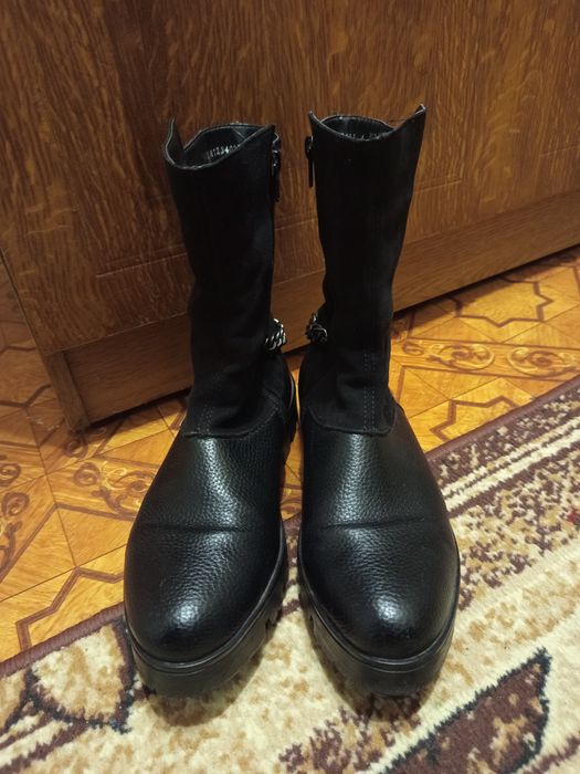 Продам зимові сапожки rieker