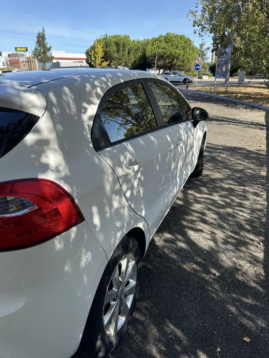 Kia Rio 1.2 CVVT TX (IUC e IPO até 10/2027)
