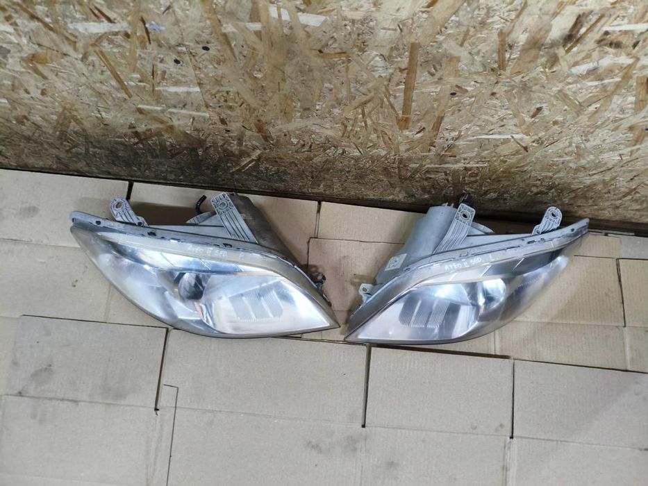 Передні фари Шевроле Авео Т250 Chevrolet Aveo Т250 седан