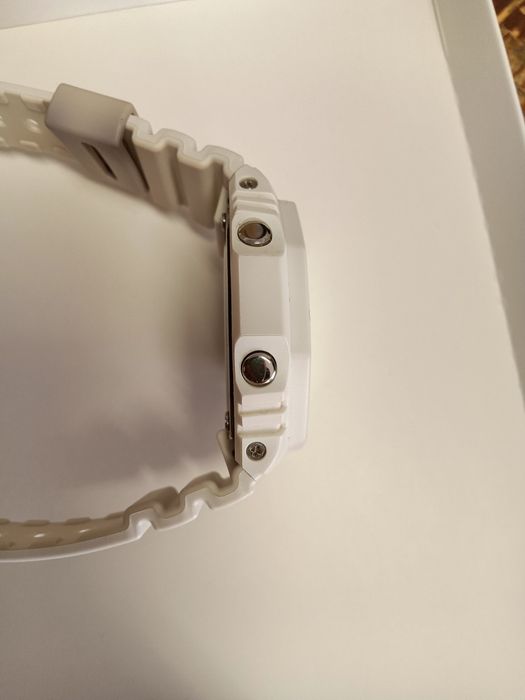 Relógio Casio G-SHock branco