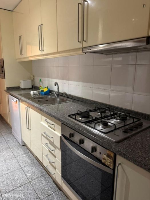 Apartamento com 3 quartos - localizado em Paranhos Porto