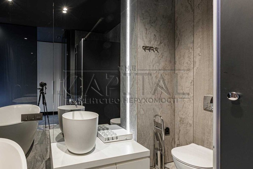 АВТОНОМНИЙ ПОВНІСТЮ клубний будинок преміум-класу 3 кімнати Печерськ