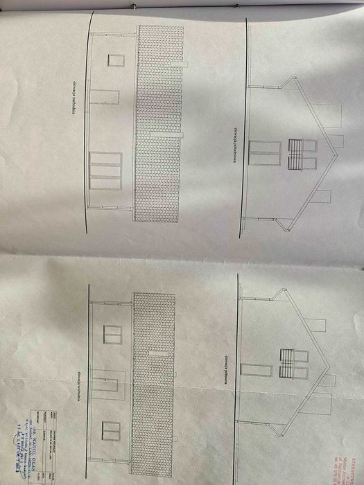 Działka z domem (stan surowy otwarty).