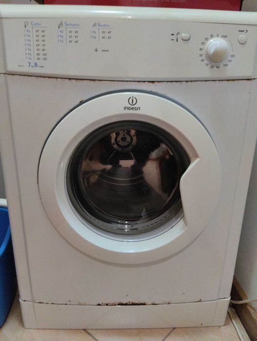 Máquina de secar roupa