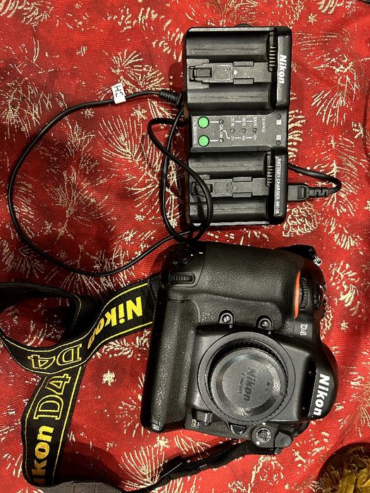 Фотоапарат NIkon D4 пробіг мало