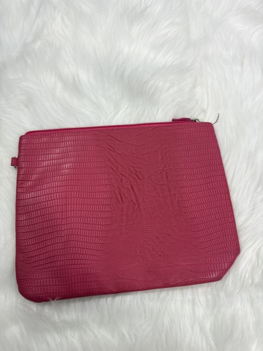 Różowa kosmetyczka