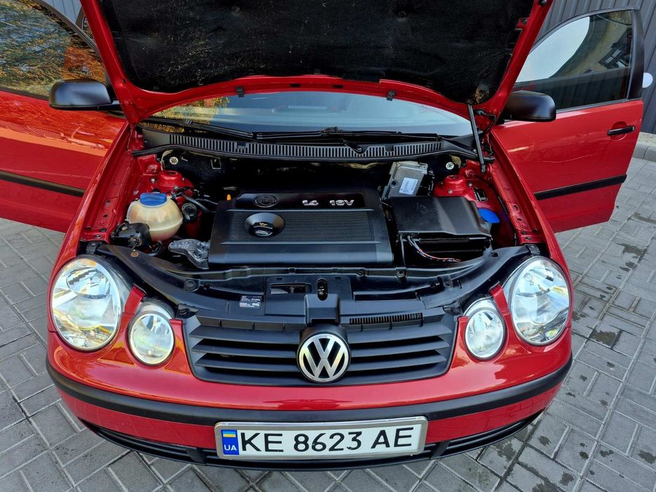 Продам VOLKSWAGEN POLO 2003 г .в.