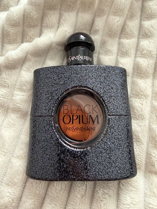 perfum ysl black opium