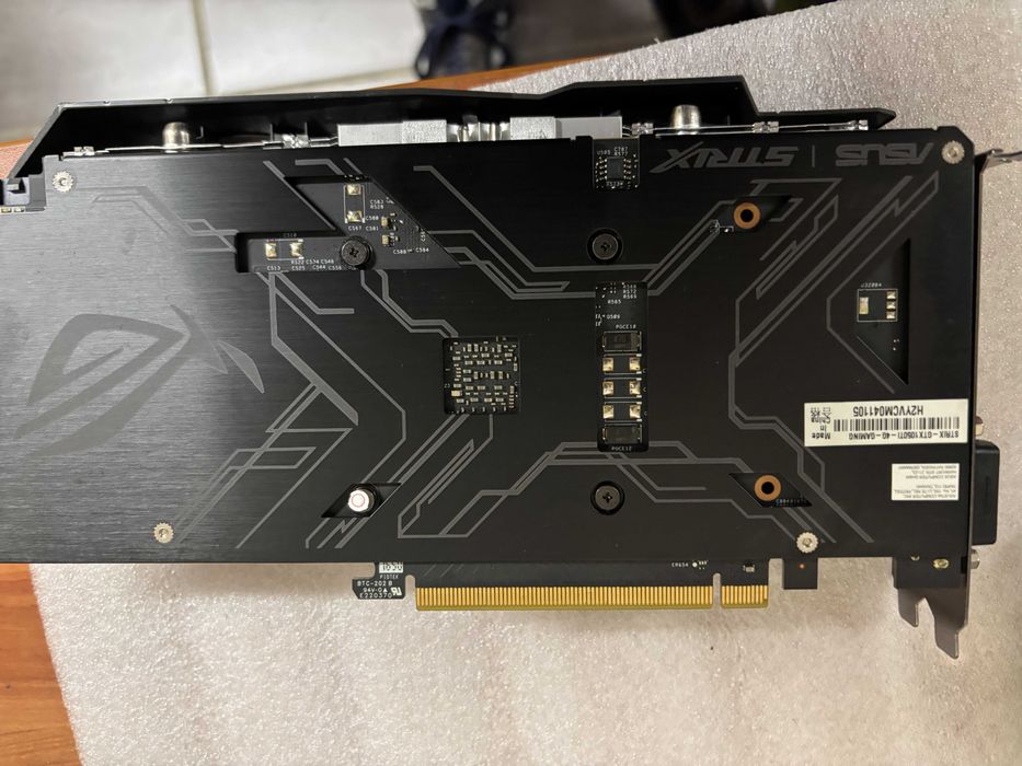 Placa gráfica Asus GTX 1050 Ti 4GB em bom estado