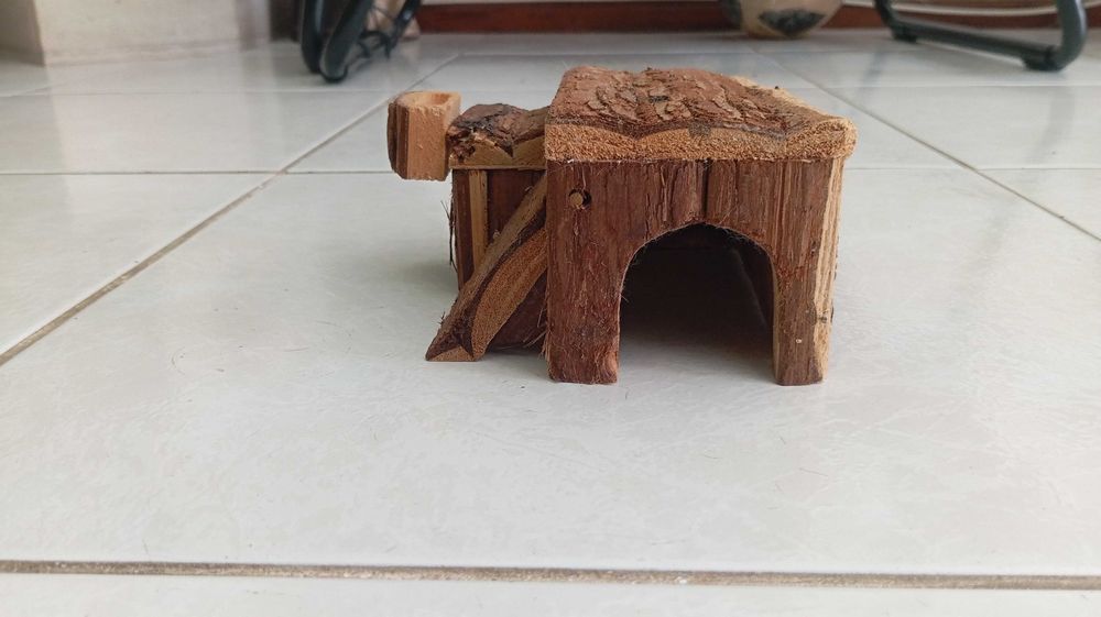 Casa de madeira para Hamster