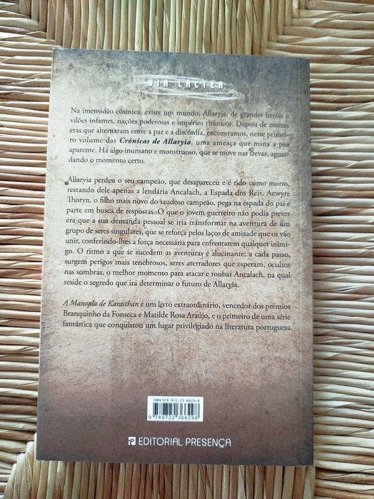 A Manopla de Karasthan Crónicas de Allaryia - Livro I