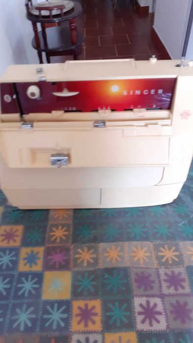 máquina de costura singer